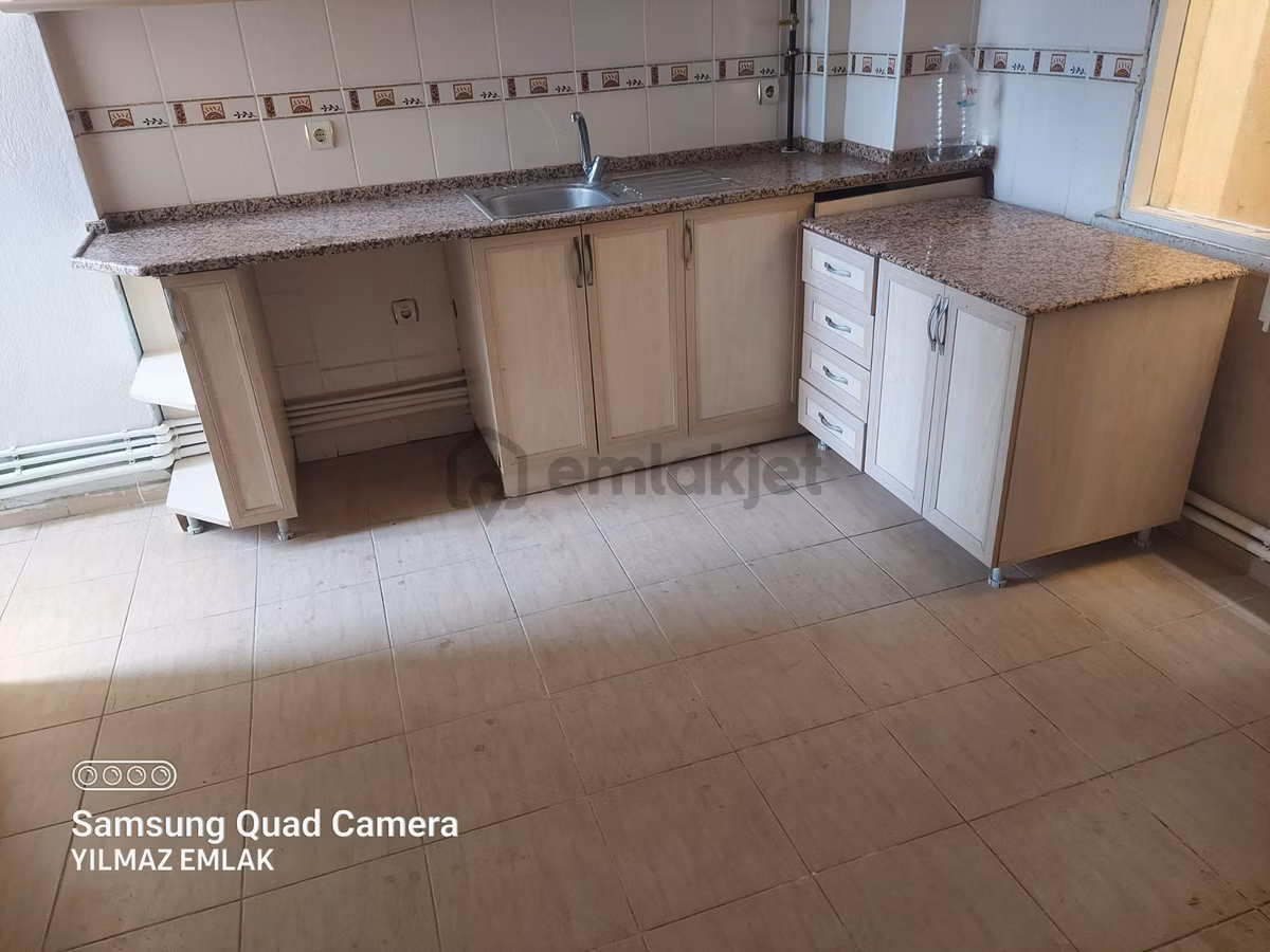 Nazilli Yıldıztepe'de Satılık Bakımlı 3+1 Ferah Daire - 26