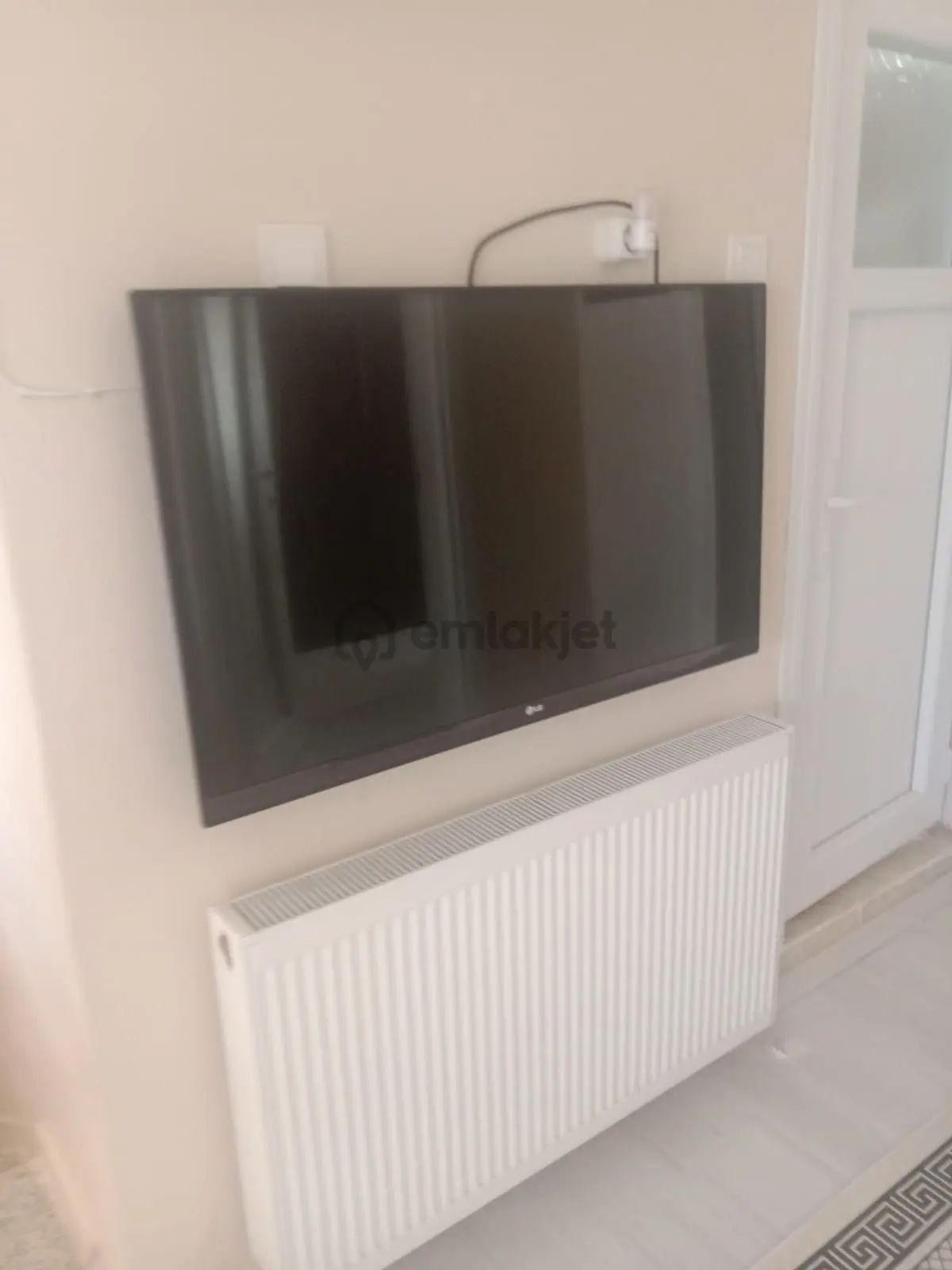 Muradiye Mahallesi'nde Satılık Geniş Teraslı 4+3 Daire - 14