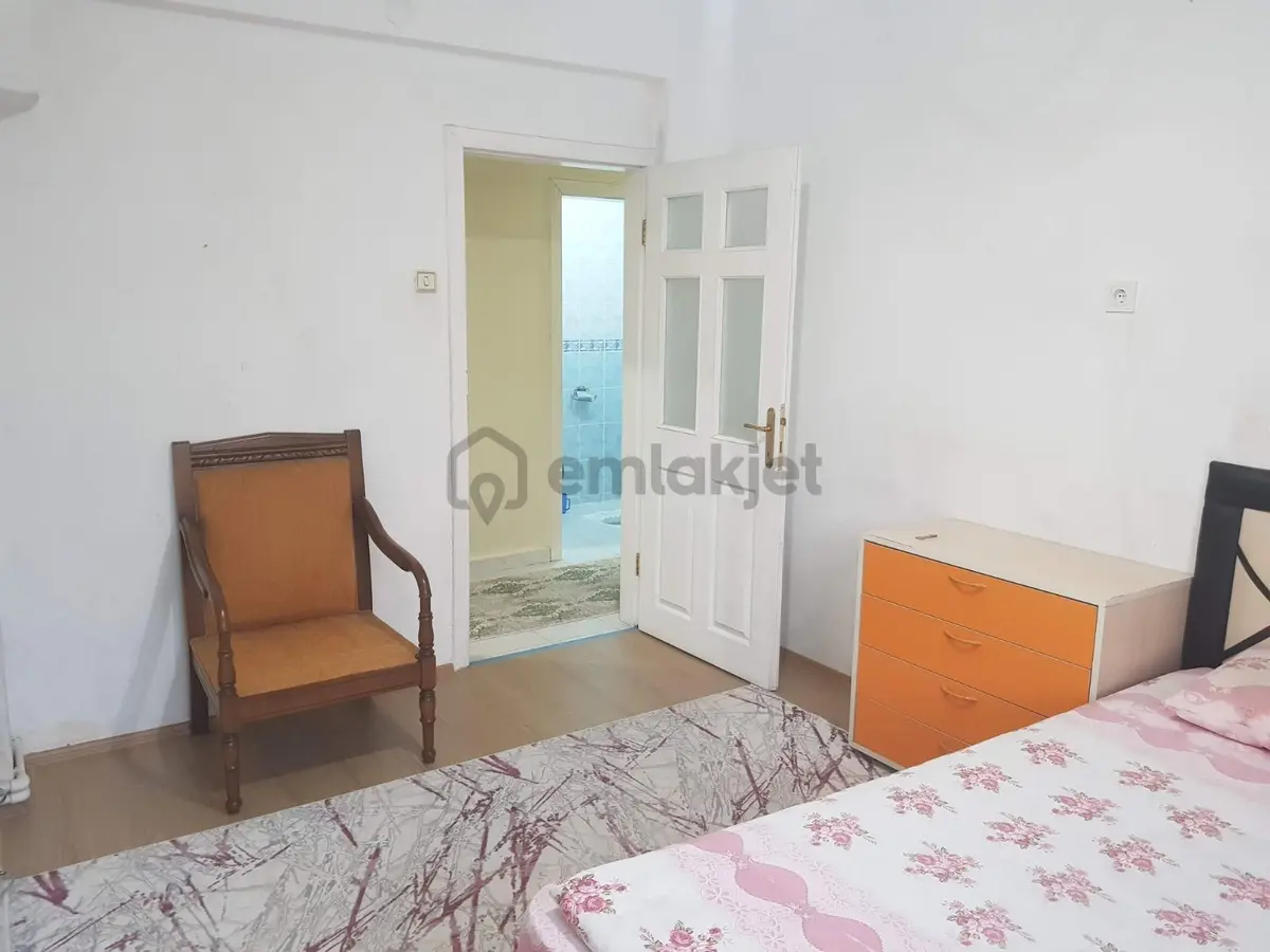 Hastane Metrosuna Yakın Eşyalı Daire - 3