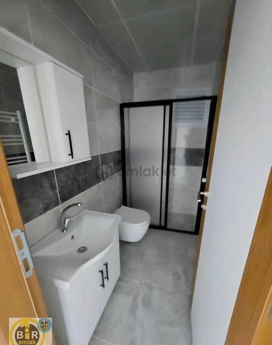 19 Mayıs Mahallesinde Deniz Manzaralı 2+2 Dubleks Daire - 8
