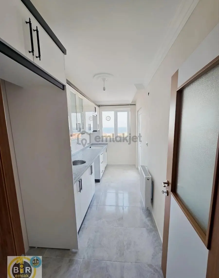 19 Mayıs Mahallesinde Deniz Manzaralı 2+2 Dubleks Daire - 13