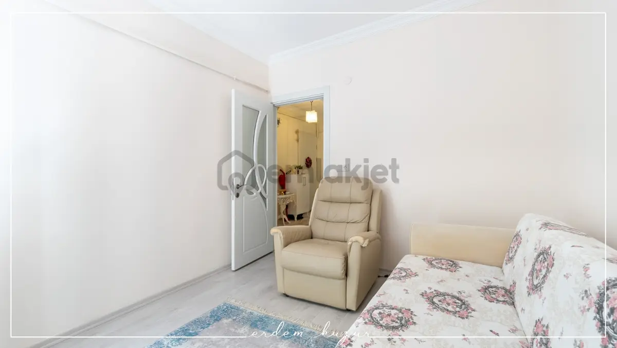 Gaziosmanpaşa'da Satılık Arakat Bakımlı 2+1 Daire - 20
