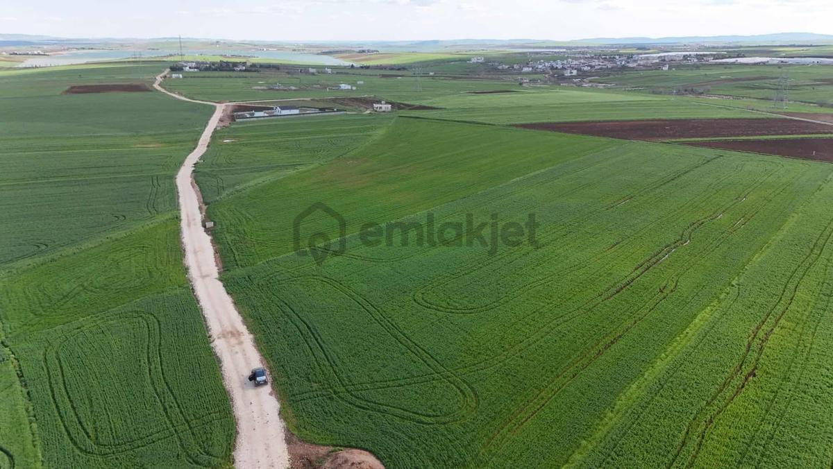 Hakevden Karagöl Küyünde Satılık 38.597 Tarla - 24