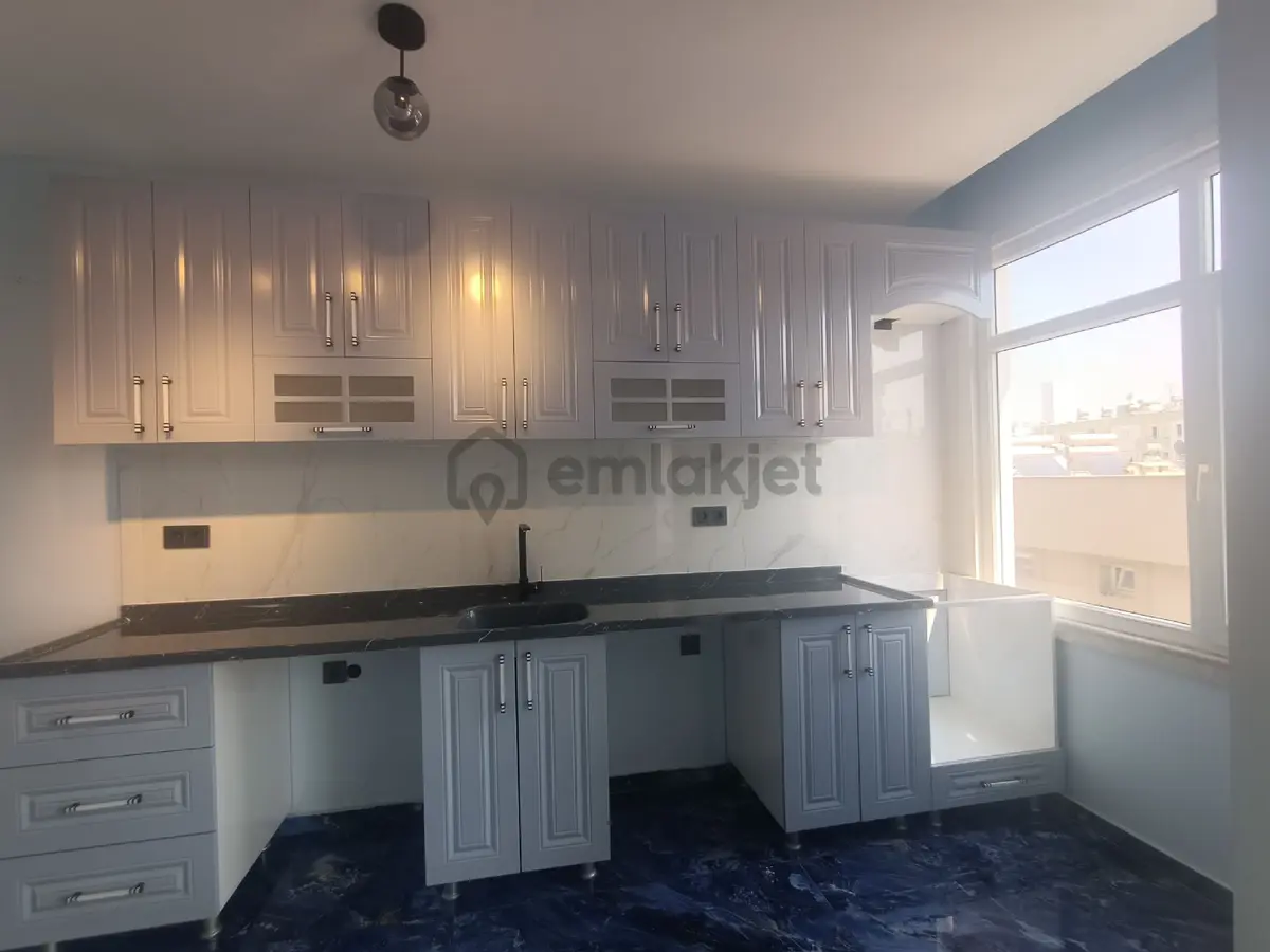 Merkezi Lokasyonda İçi Full Yapılı Daire - 6