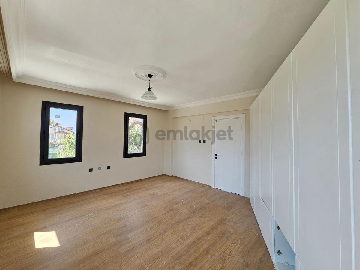 Goldhouse Dan Kiralık Denize Yürüme Mesafesinde 4+1 Müstakil Villa - 24