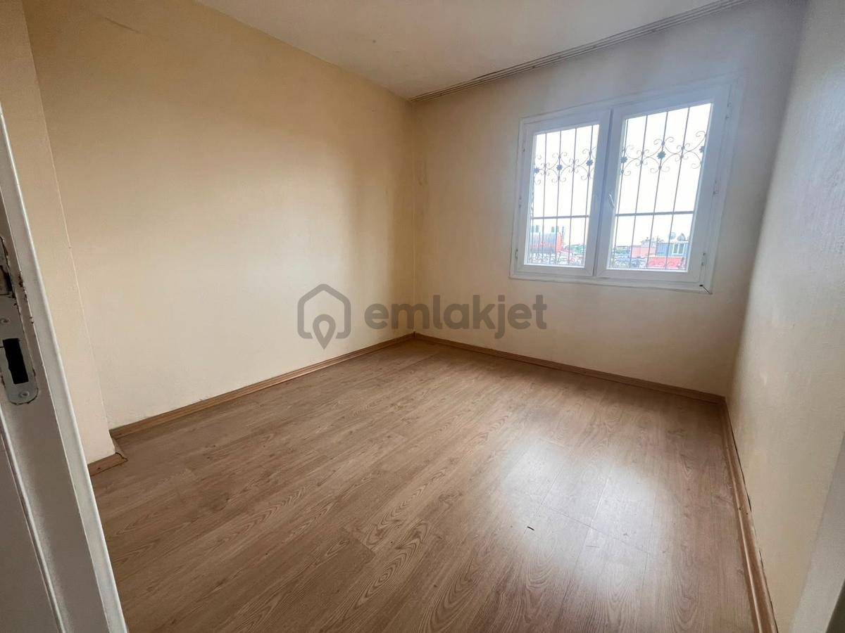 Gürselpaşa'da Satılık 3+1 Ferah Ve Aydınlık Daire - 19
