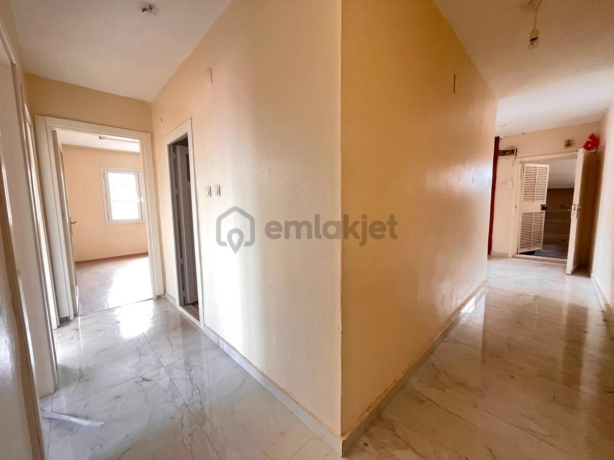 Gürselpaşa'da Satılık 3+1 Ferah Ve Aydınlık Daire - 9