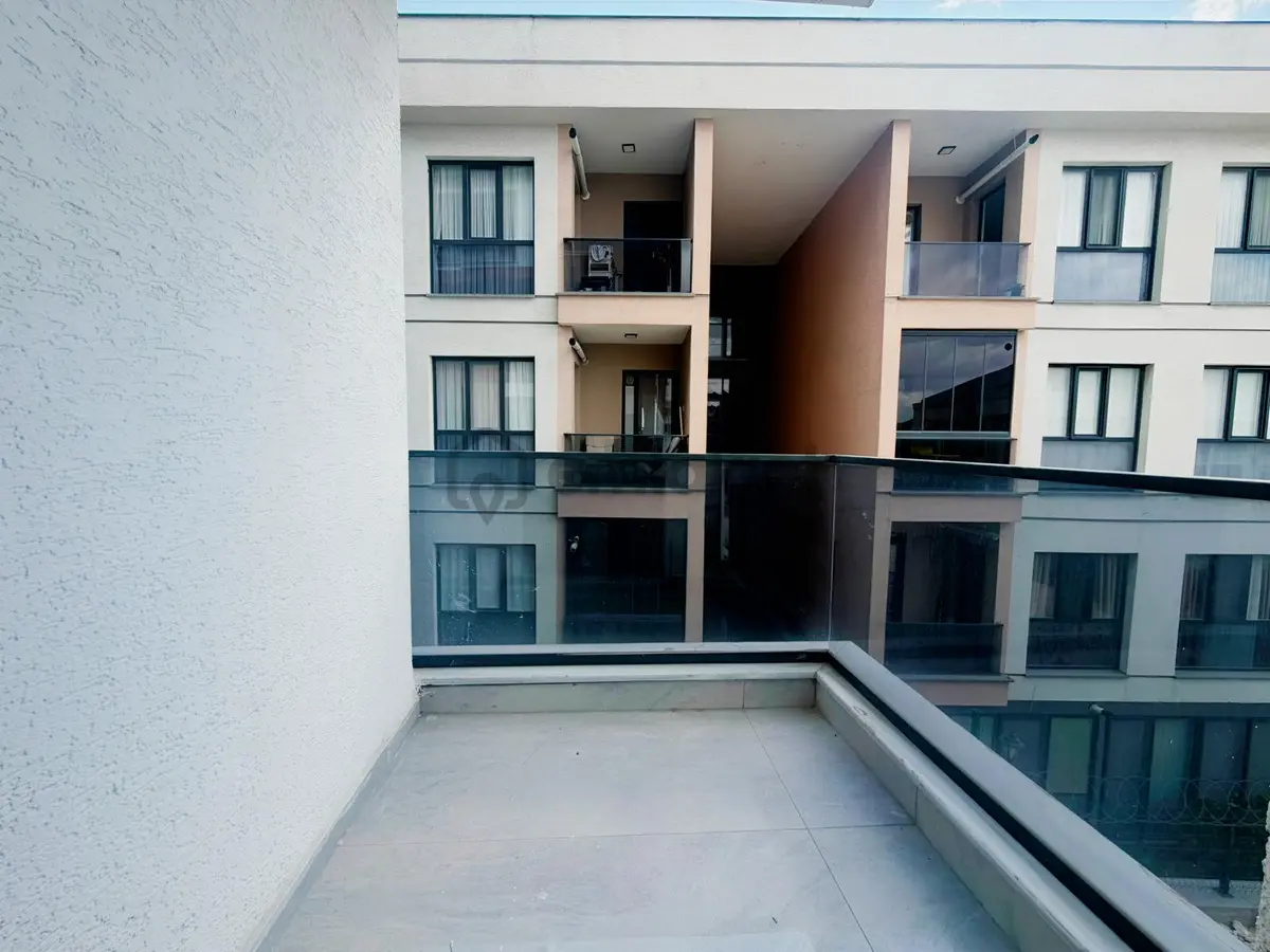 Sahil'de Ebeveyn Banyolu Sıfır Kiralık 2+1 Arakat - 8