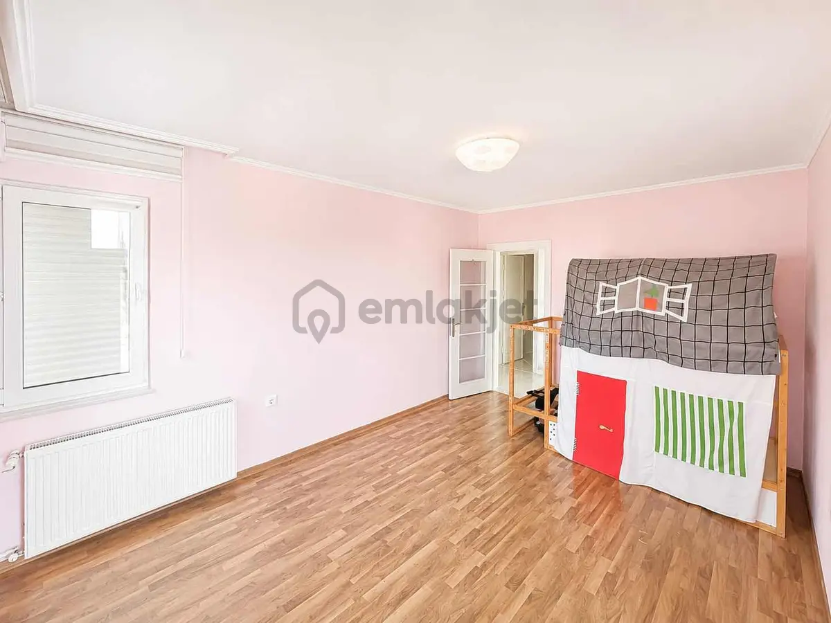 Çağlayan Da Havuzlu Sitede Kiralık 3+1 Daire - 12