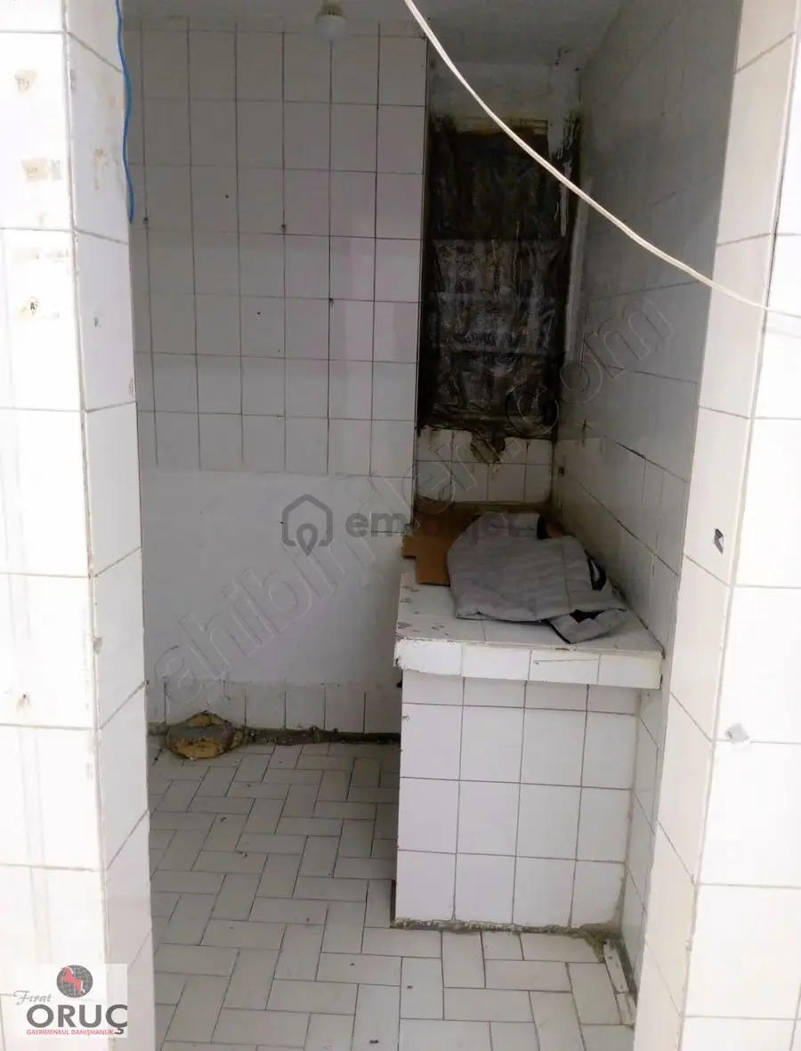 İstanbul Aksarayda Kiralık Dükan Yarım Bdrum - 5