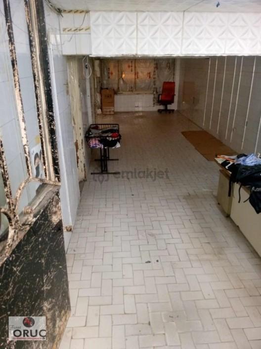 İstanbul Aksarayda Kiralık Dükan Yarım Bdrum - 6