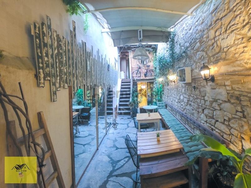 Urla Sanat Sokağı'nda Devren Kiralık Kafe & Restaurant - 24