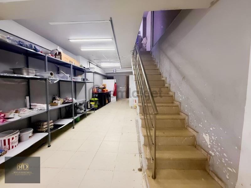 Rd'den Şişlide Rezidansa Karşı Cadde Üstü Kurumsal Kiracılı - 24