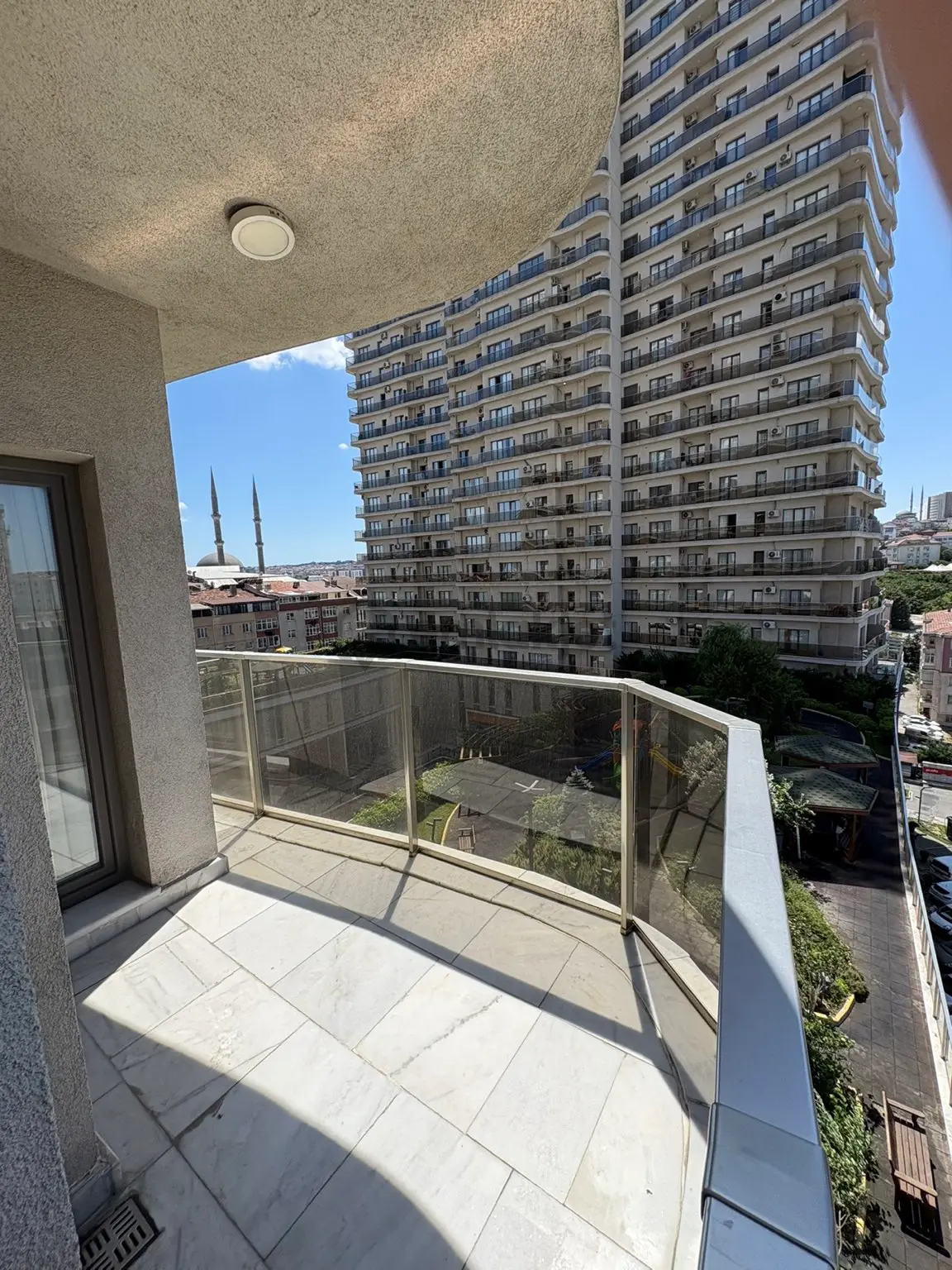 Sahibinden Plevne Sitesinde Geniş Balkonlu 3+1 Lüks Daire - 9
