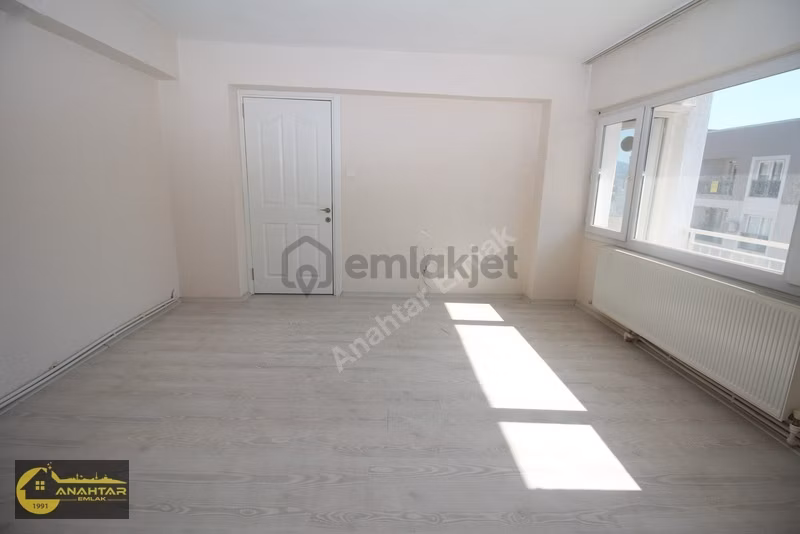 Faruk Akarkarasu Caddesin De Asansörlü Doğalgazlı - 4