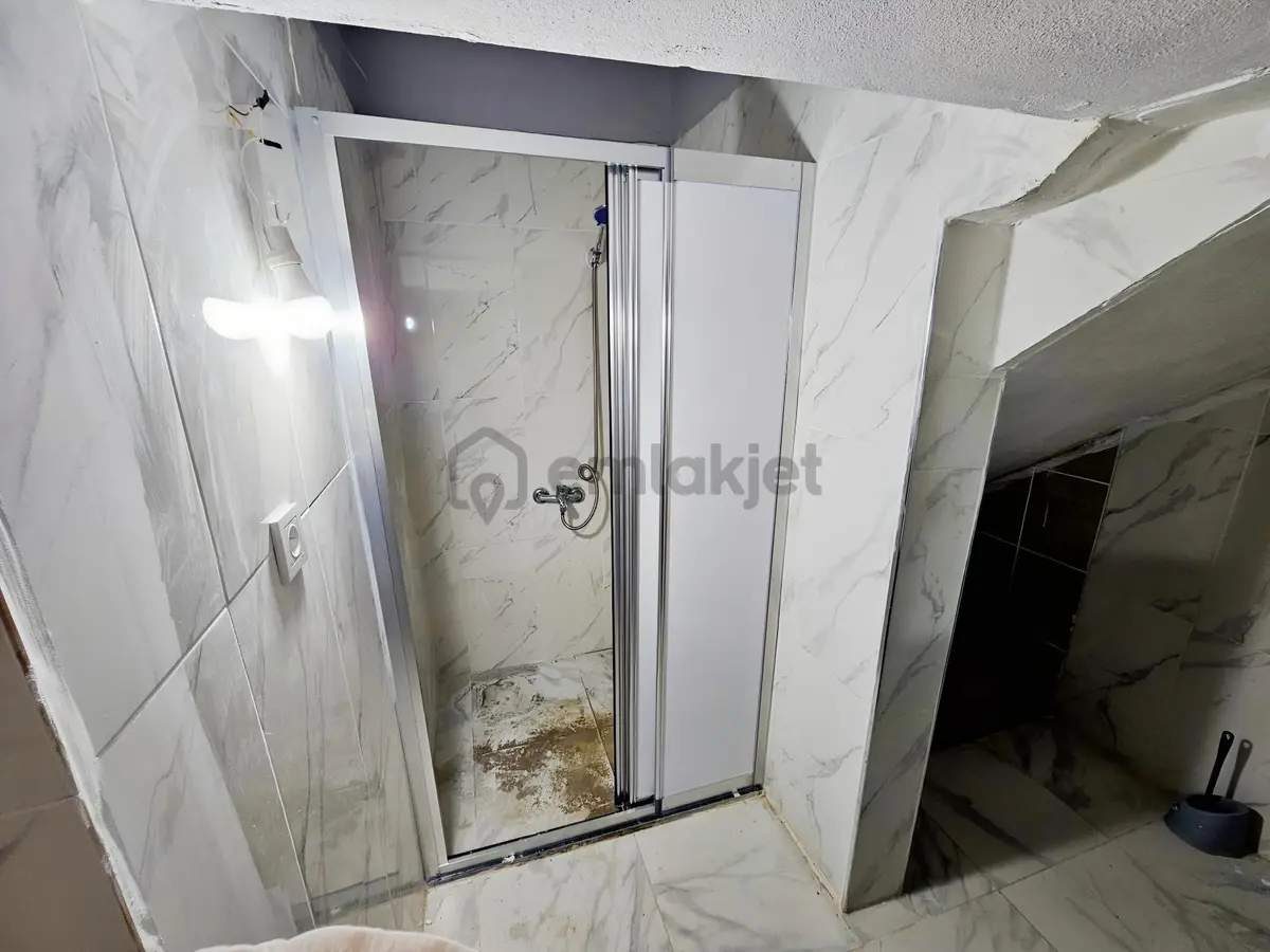 Kartal Topselvi 2+1 Amerikan Mutfaklı Giriş Kat Daire - 8