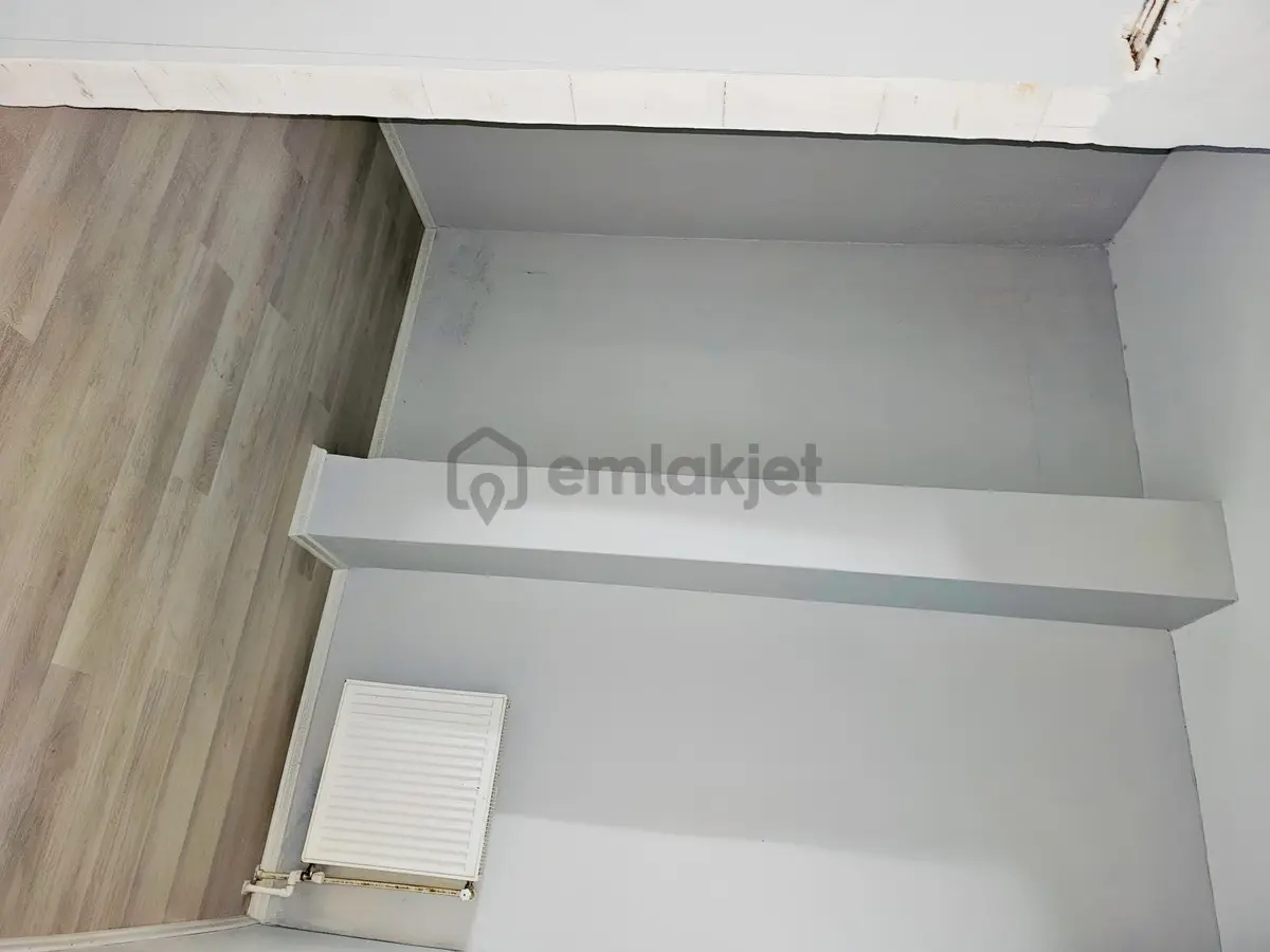 Kartal Topselvi 2+1 Amerikan Mutfaklı Giriş Kat Daire - 12