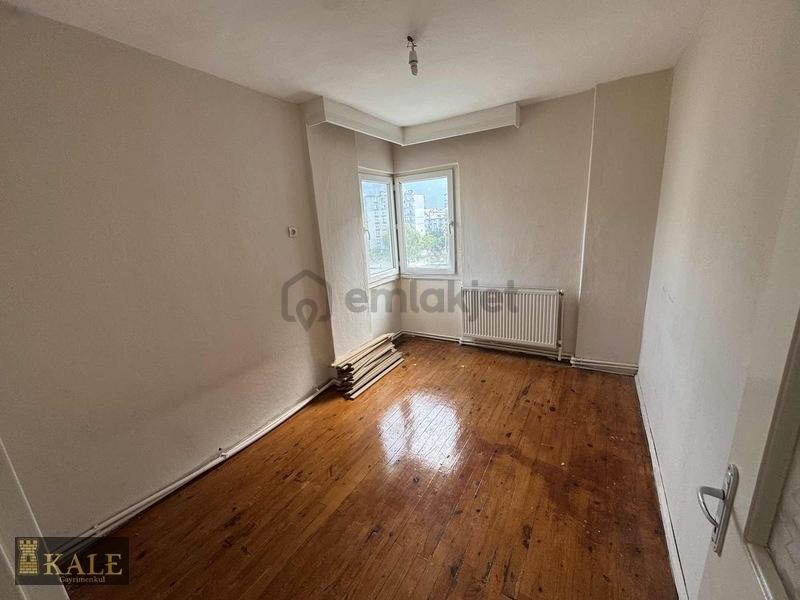 Kale'den Toplu Konut Sitesinde Kiralık 3+1 Daire - 6