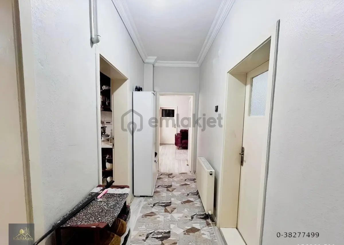 Zafer Mahallesinde 3+1 Yüksek Giriş Ara Kat Daire - 4