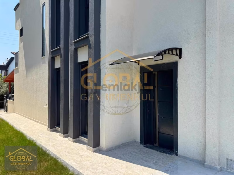 Özderede Denize 300 Metre Büyük Bahçeli Villa - 29