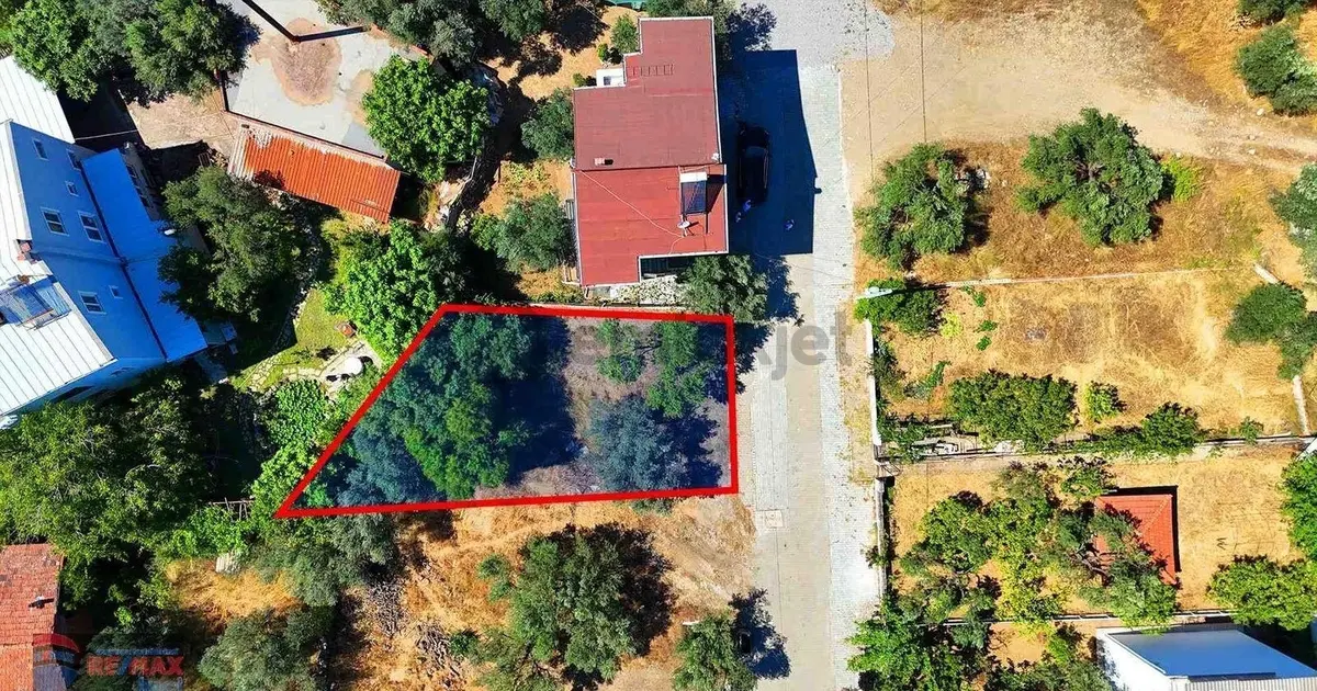 Re/max İnci'den Edremit Kızılkeçili'de Satılık 252m² Arsa - 19