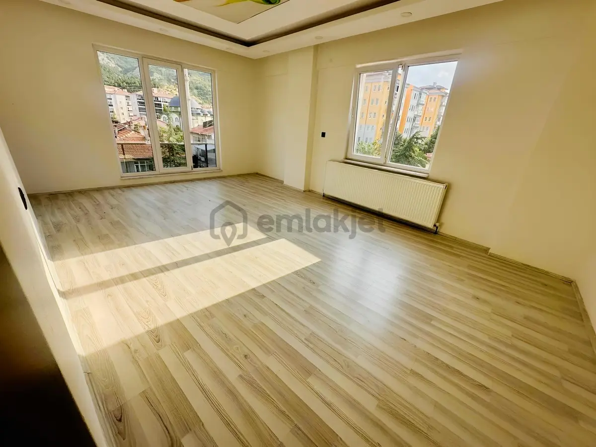 Halife Sultan Mahallesi Kiralık 3+1 Daire - 13