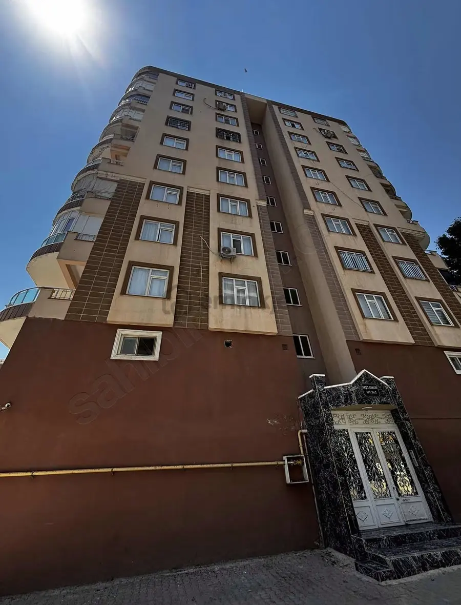 5 Odalı Geniş Bakımlı Ferah Daire Süper Konumda - 24
