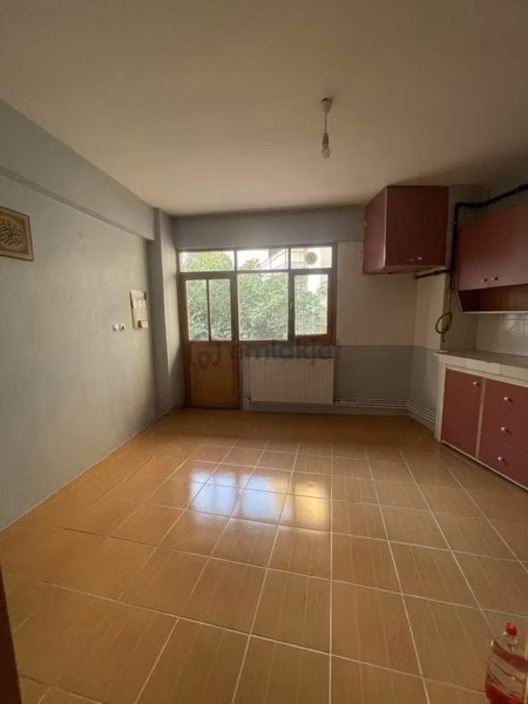 Kemalpaşa Merkezde Satılık 3+1 Daire - 9