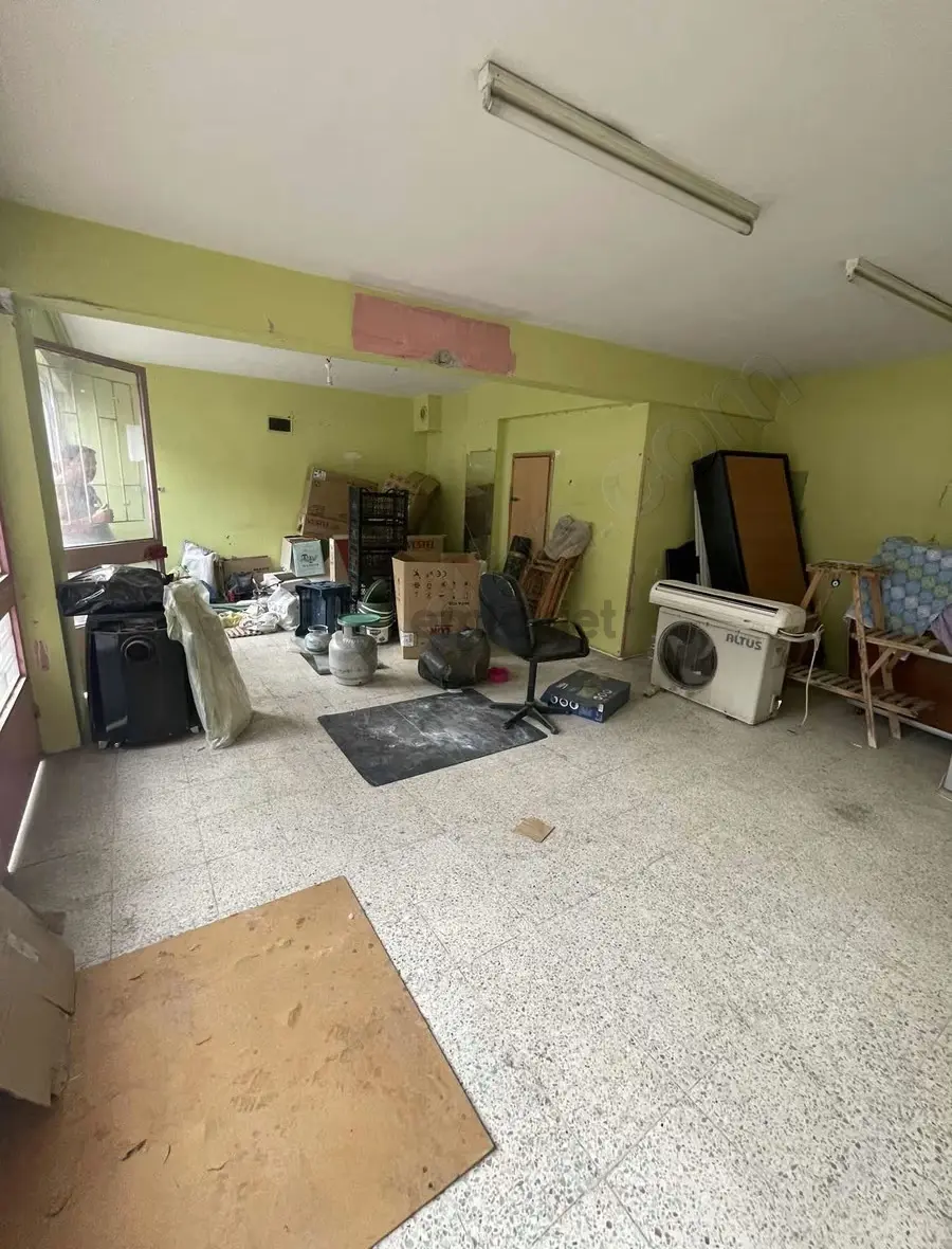 Kemalpaşa Merkezde Satılık Dükkan - 5