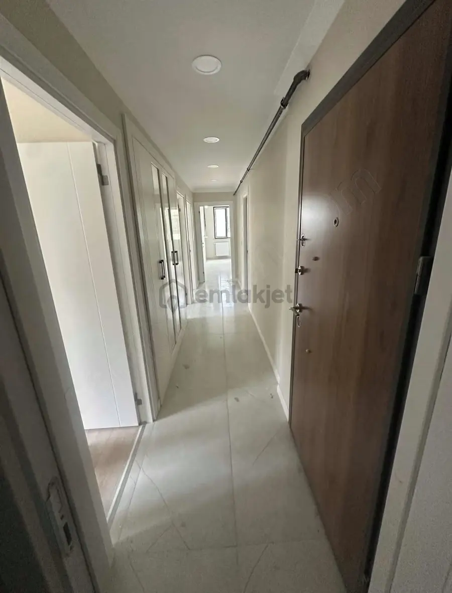 Sultanbeyli Ağrı Caddesinde 90 M² Brüt, 80 M² Net 2+1 Daire - 3