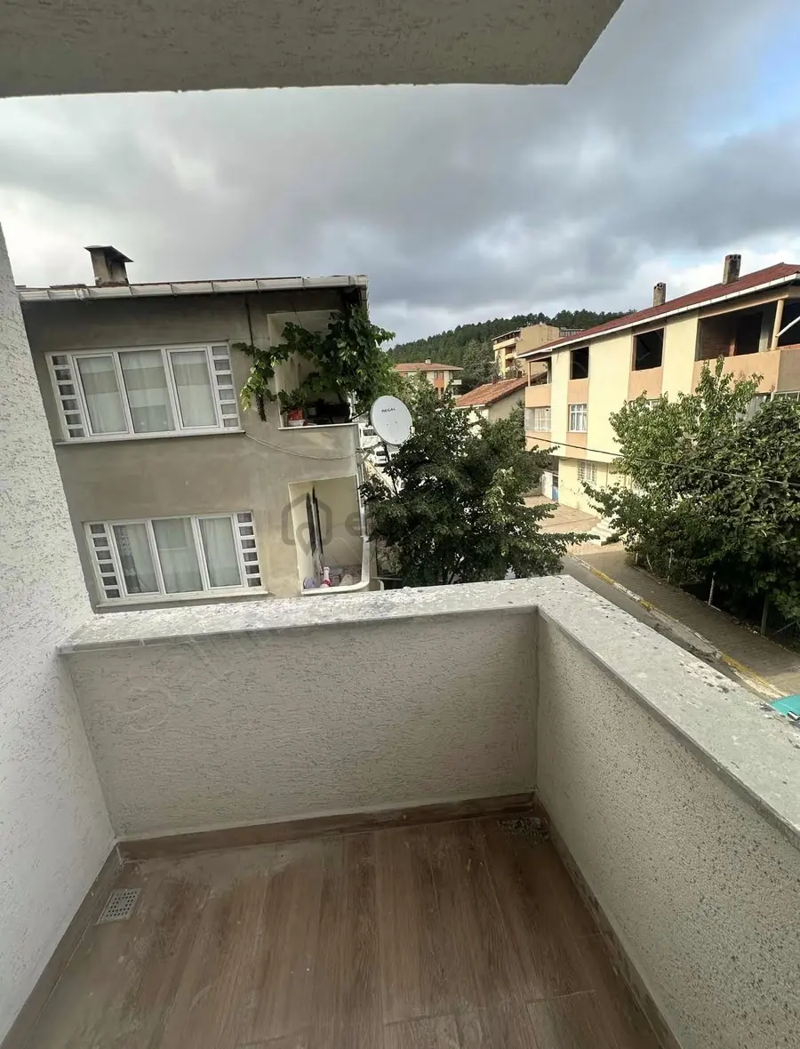 Sultanbeyli Ağrı Caddesinde 90 M² Brüt, 80 M² Net 2+1 Daire - 15