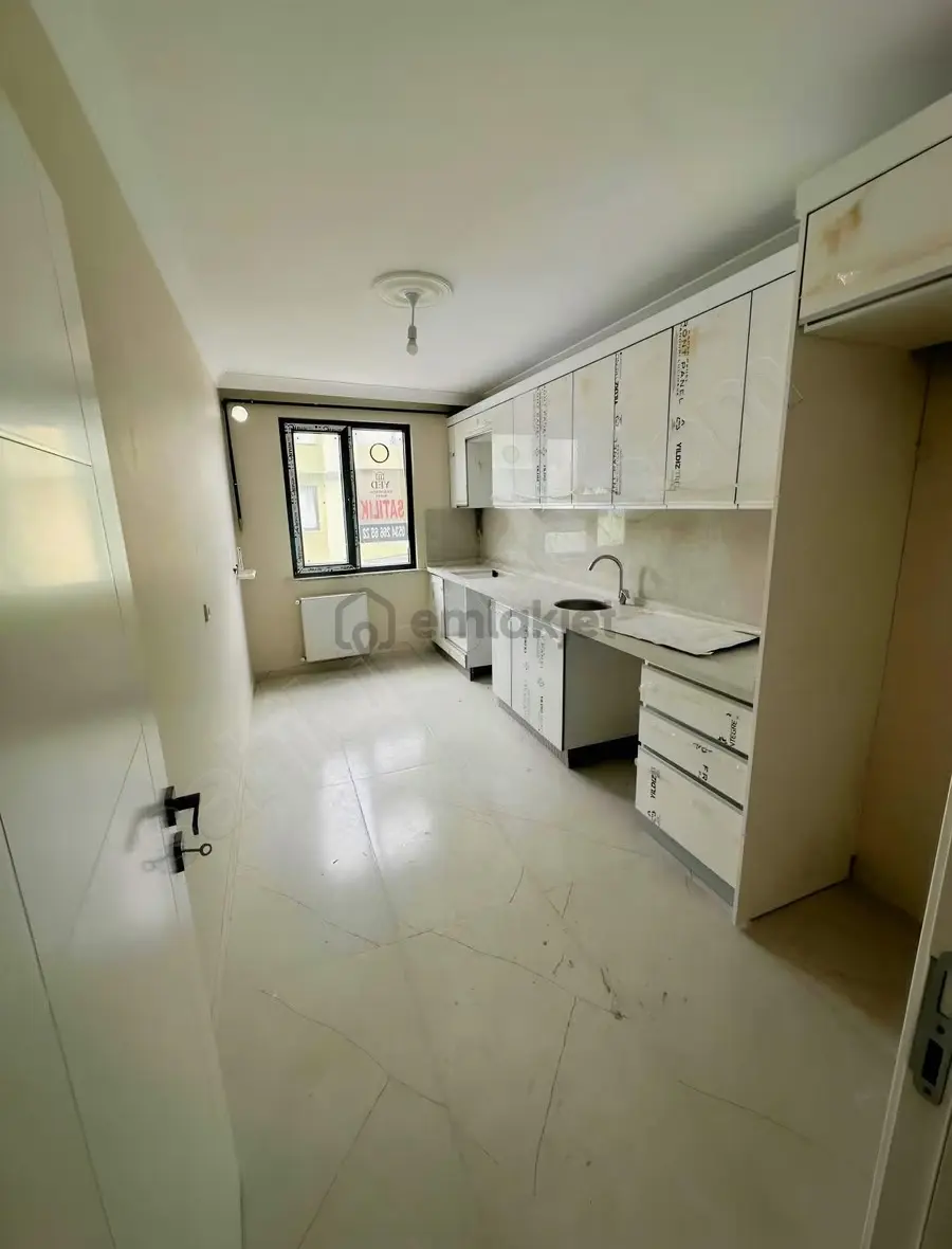 Sultanbeyli Ağrı Caddesinde 90 M² Brüt, 80 M² Net 2+1 Daire - 10