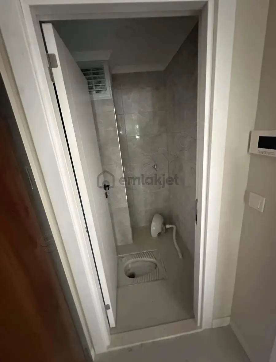 Sultanbeyli Ağrı Caddesinde 90 M² Brüt, 80 M² Net 2+1 Daire - 11