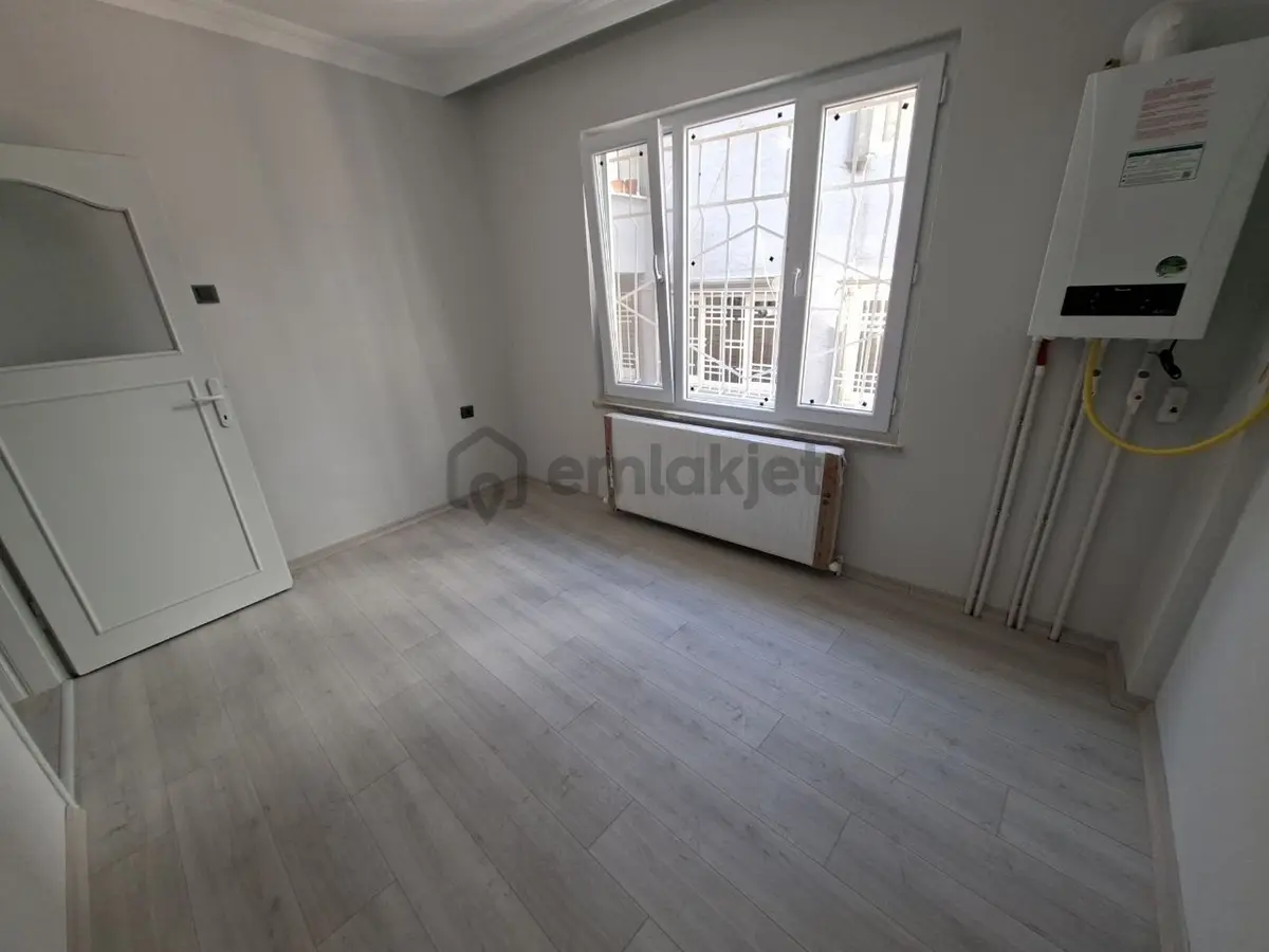 Yeşilova'da Kiralık Sıfır 2+1 Daire - 3
