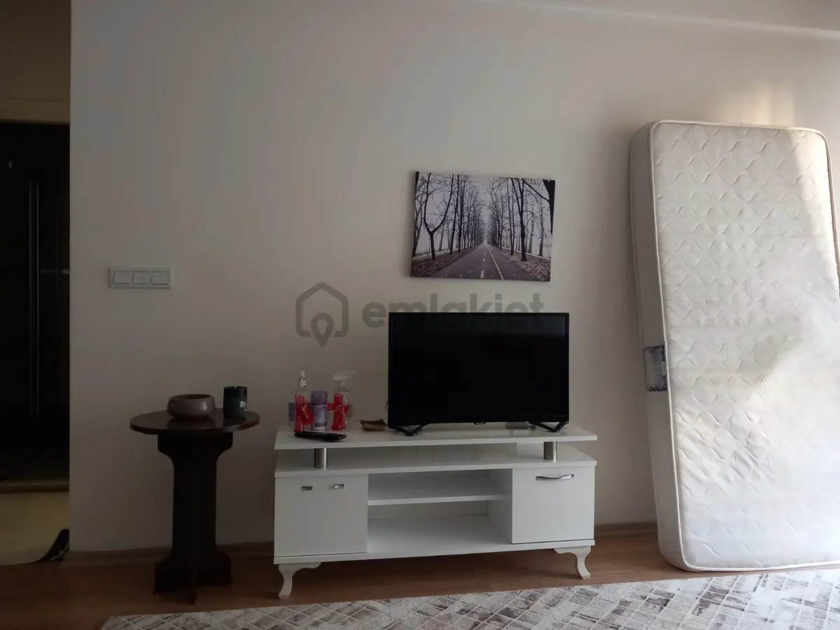 Esen -11 Sitesinde Kaptan Köşkü Eşyalı 1+1 - 8