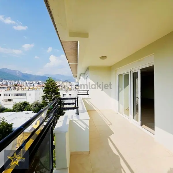 Oba 4+1 220m² Boş Kiralık Daire Denize 150 Metre - 12