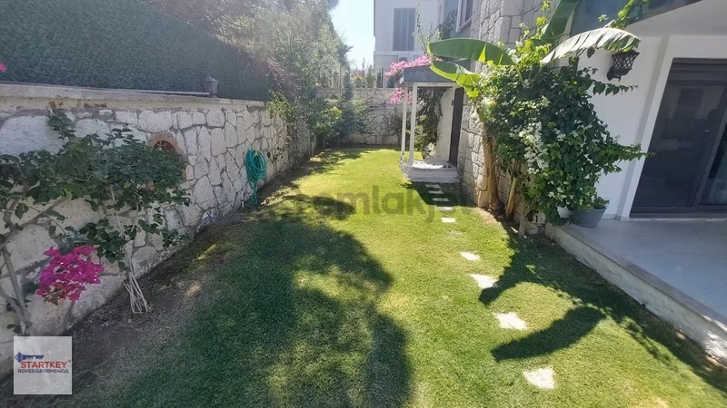 Çeşme Alaçatı'da 4+1 Dubleks Villa - 33