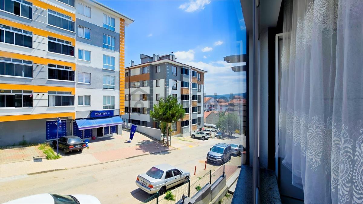 Okullara Ve Ulaşıma Yürüme Mesafesinde 3+1 140m² Ferah Daire - 4