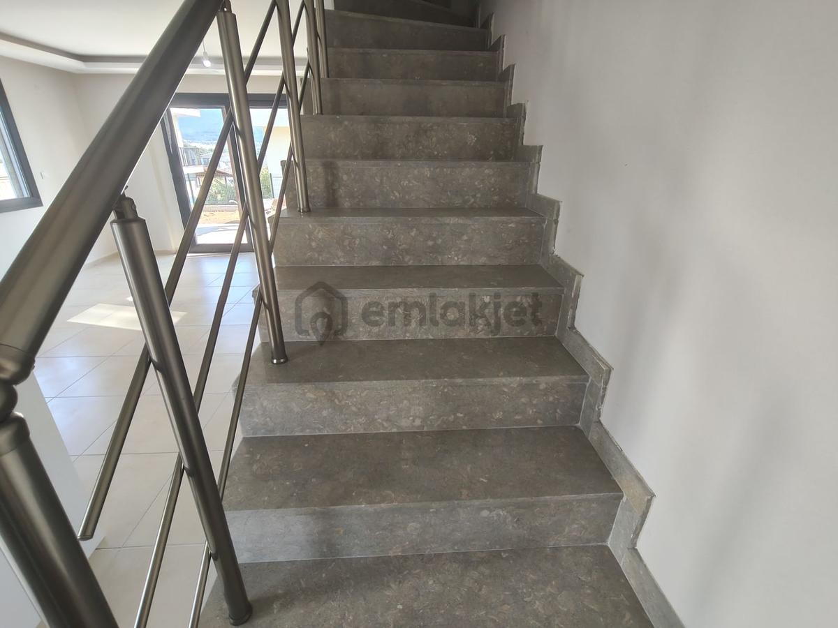 Satılık Lüks Havuzlu Villa - 9
