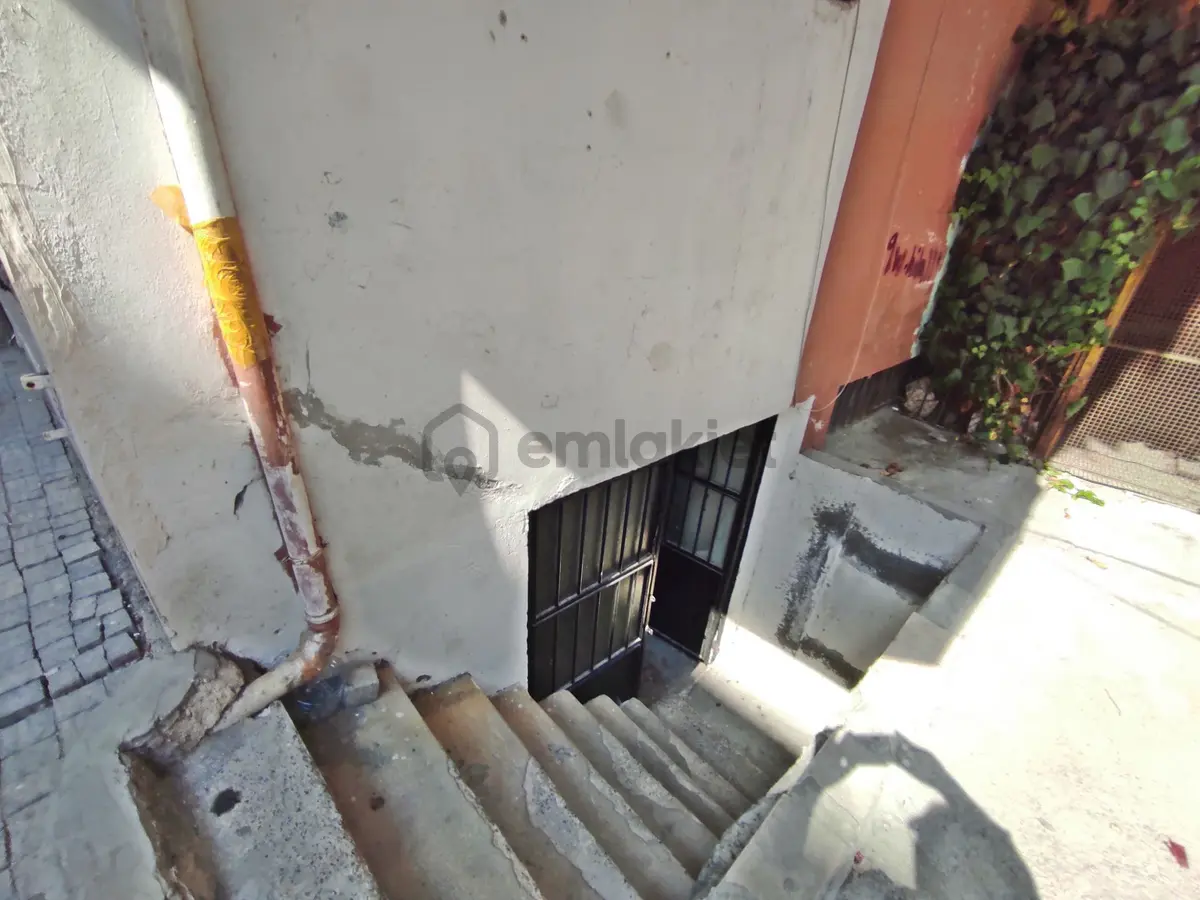 Bağcılar Yenigün Mah 100,m2- Bodrum İşyeri - 16