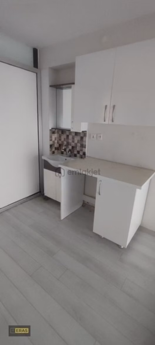 Anıthan İş Merkezinde Satılık Ofis/büro - 12