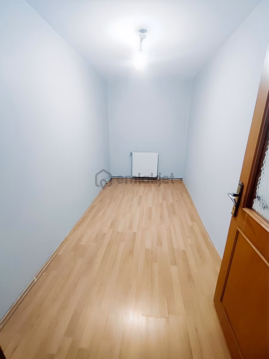 Metrobüse Yakın Etibank Cad 4+1 150 M2 Teras Haliç Manzaralı - 7