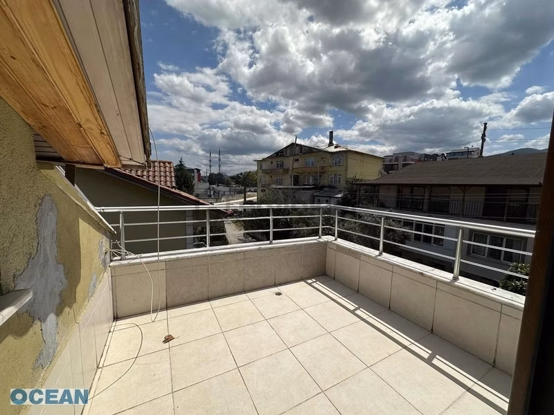 Başiskele Sahilde 2+1 140 M2 Geniş Kiralık Daire - 24