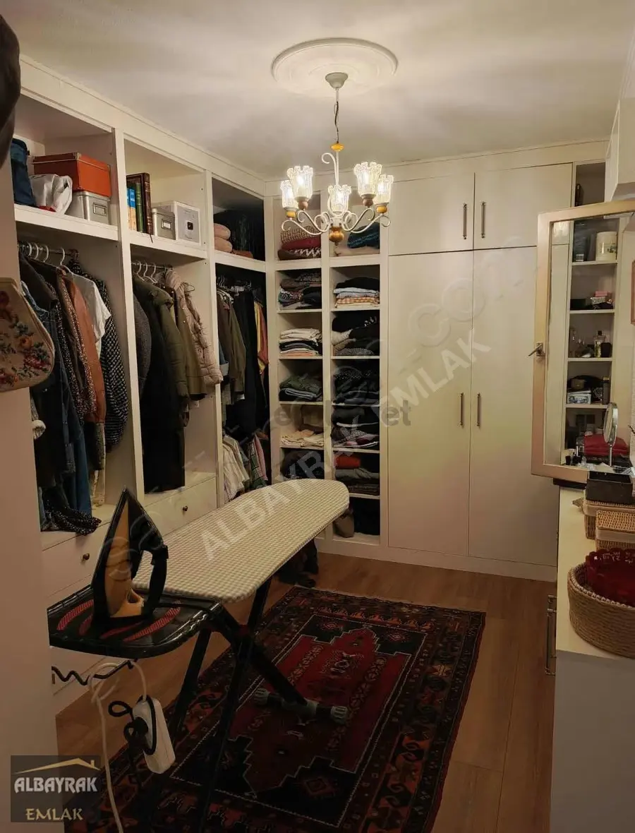Albayrak Emlaktan Komple Tadilatlı Cadde Üzeri Kullanışlı Daire - 16