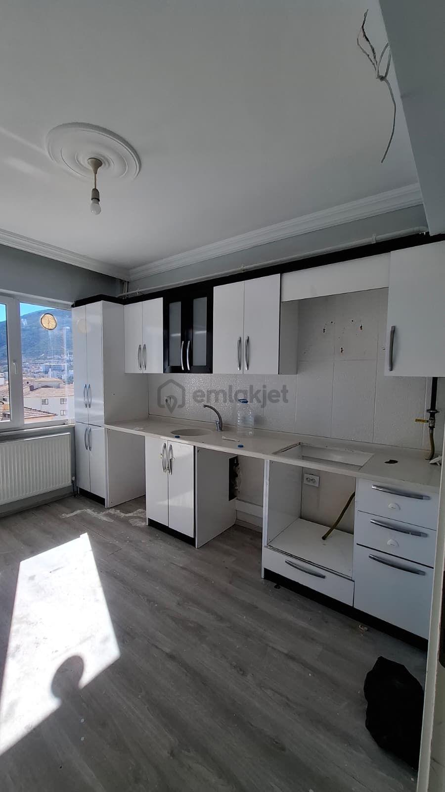 Şeyhcui Mahallesinde 150m² 4+1 Fırsat Daire - 17