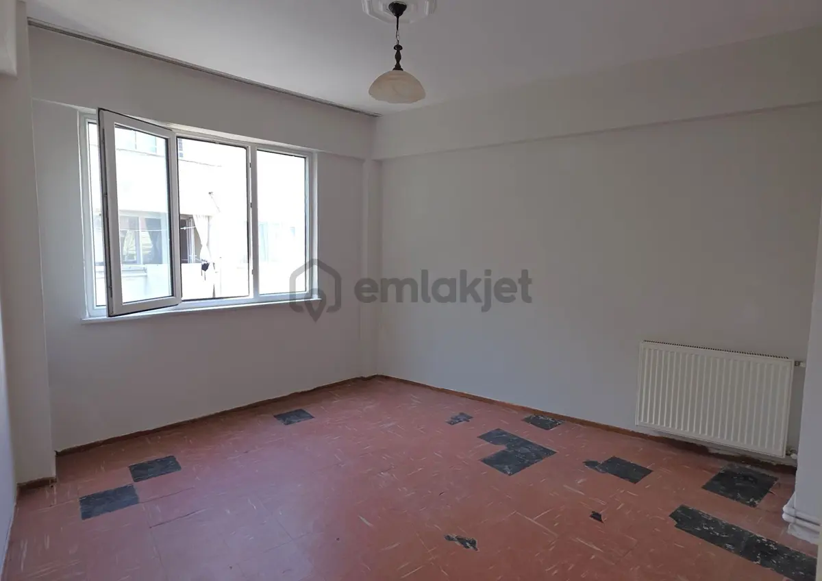 C21 Cius; E.pazar Cad. Arakat 2+1 Kiralık Daire - 24