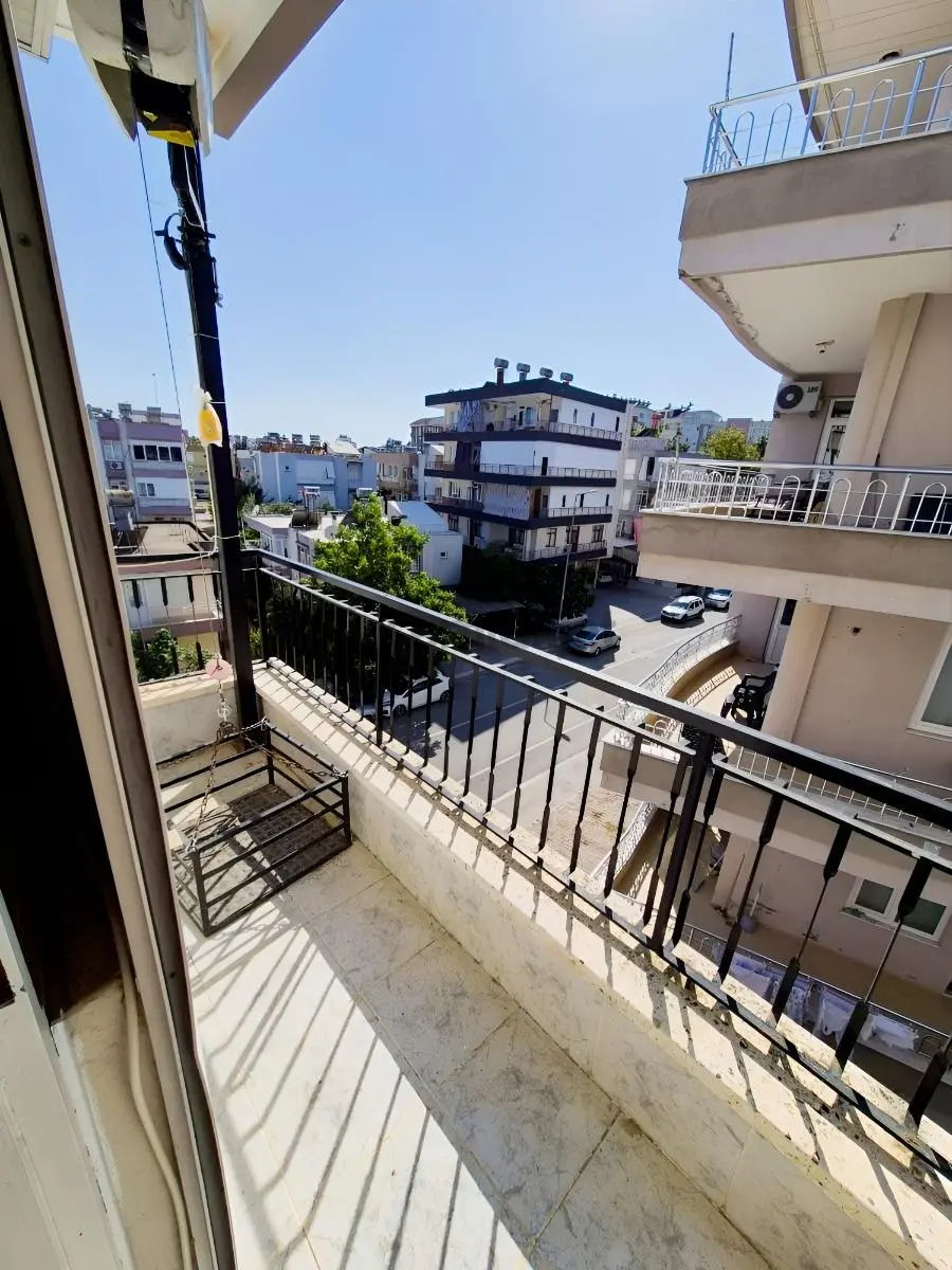 Salı Pazarı 3+1 Doğalgazlı Ara Kat Satılık Daire - 3