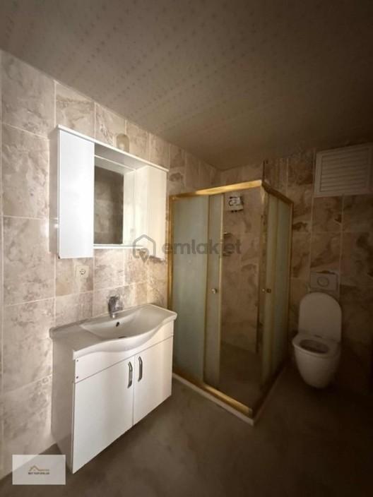 Bey Yapı Emlak'tan Ebeveyn Banyolu 2+1 Kiralık - 14