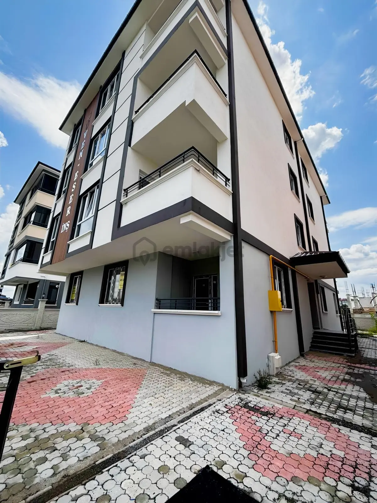 Görgülü Emlaktan Giriş Kat 2+1 Kiralık Daire - 3