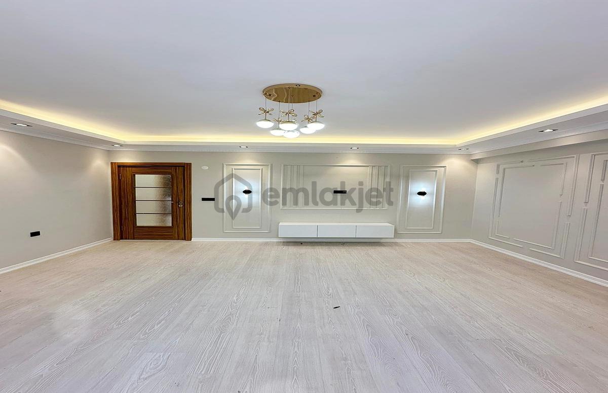 Beylikdüzü Efeden Full Dekorlu 2+1 Satılık Arakat Daire - 22